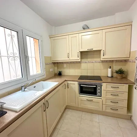 Apartment Pet-friendly Apartamento Con Piscina Y Terraza By Bebalmy *