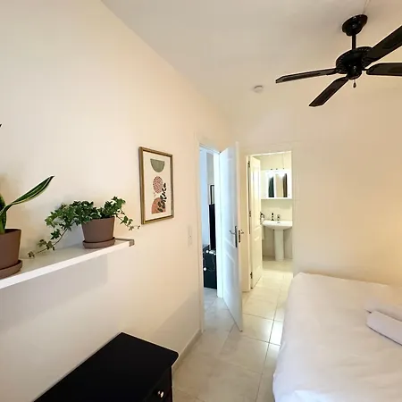Pet-friendly Apartamento Con Piscina Y Terraza By Bebalmy