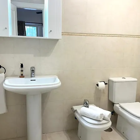 Pet-friendly Apartamento Con Piscina Y Terraza By Bebalmy Fuengirola