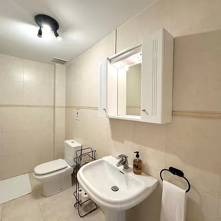 Pet-friendly Apartamento Con Piscina Y Terraza By Bebalmy
